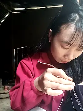 Snapshot of Linh_sexy98 chatting on 01-13-26, 03:54 Linh sexy98 online show from 01-13-26, 03:54