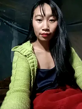 Snapshot of Linh_sexy98 chatting on 11-21-25, 09:36 Linh sexy98 online show from 11-21-25, 09:36