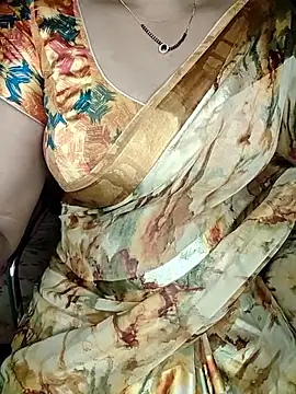 shreyareddy99 online show from 04-02-26, 08:04