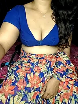 shreyareddy99 online show from 02-26-26, 04:56