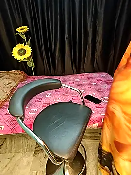 shreyareddy99 online show from 02-22-26, 11:28