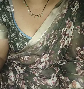 shreyareddy99 online show from 11-21-25, 05:34