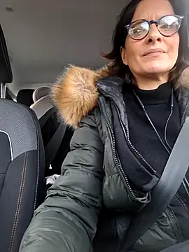 Piediniecollant online show from 01-14-26, 11:03