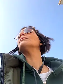 Piediniecollant online show from 03-07-26, 09:27