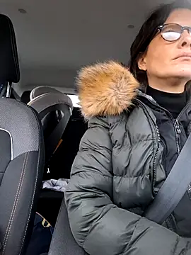 Piediniecollant online show from 01-15-26, 11:02