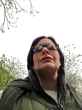 Piediniecollant online show from 03-29-26, 08:16