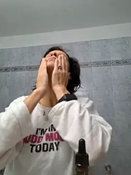 Piediniecollant online show from 12-23-25, 05:40