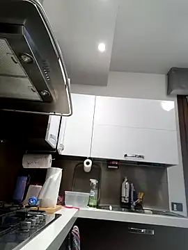 Piediniecollant online show from 03-04-26, 11:18