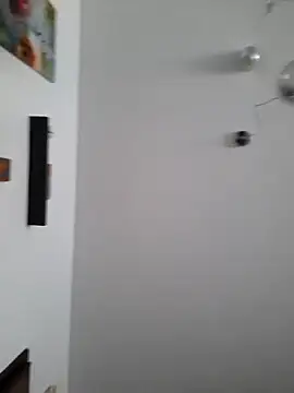 Piediniecollant online show from 03-18-26, 11:13