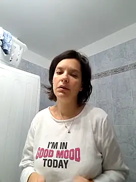 Piediniecollant online show from 11-13-25, 05:22