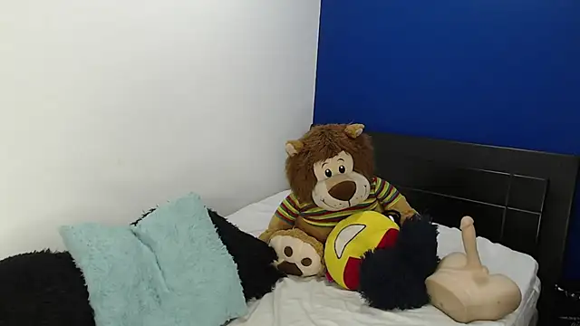 EmmilyConnor online show from 05-27-26, 02:24