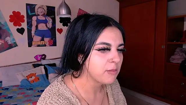 EmmilyConnor online show from 11-08-25, 01:47