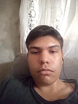 Snapshot of LucasHenriqueGomes chatting on 10-27-25, 03:57 LucasHenriqueGomes online show from 10-27-25, 03:57