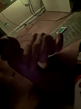 Snapshot of dehsetsikcii chatting on 10-29-25, 12:42 dehsetsikcii online show from 10-29-25, 12:42