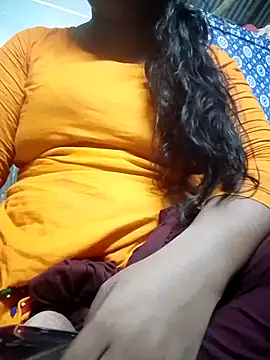 Snapshot of Liza0103 chatting on 06-24-26, 02:26 Liza0103 online show from 06-24-26, 02:26