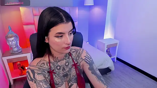 mia jagger online show from 04-30-26, 08:05