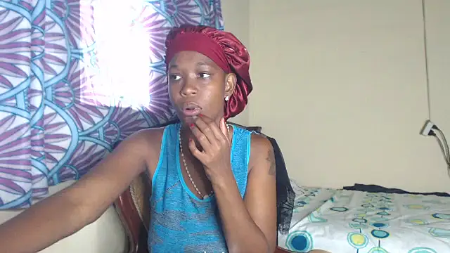 Snapshot of LilithMiller_ chatting on 06-18-26, 03:50 LilithMiller online show from 06-18-26, 03:50