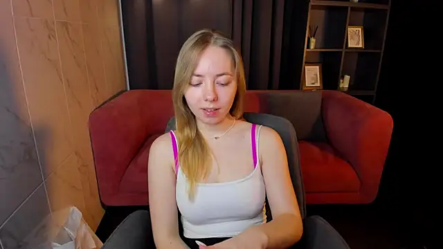 Nora Miller online show from 11-21-25, 06:01