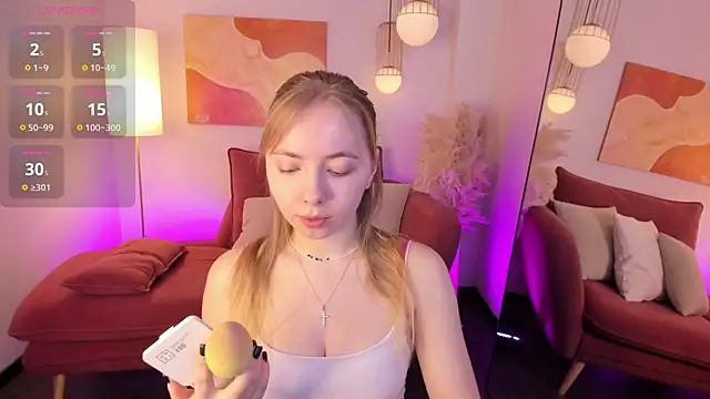 Nora Miller online show from 11-06-25, 05:55