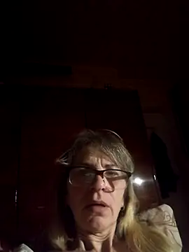 Snapshot of Georgette466 chatting on 03-09-26, 03:43 Georgette466 online show from 03-09-26, 03:43