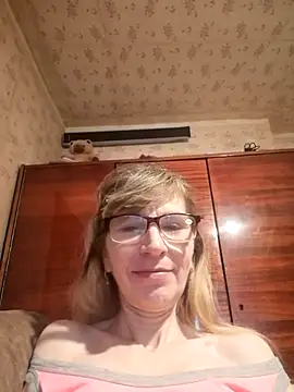 Snapshot of Georgette466 chatting on 02-15-26, 06:58 Georgette466 online show from 02-15-26, 06:58