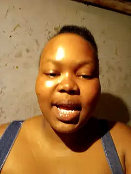 Snapshot of 3bigcuteness chatting on 10-27-25, 10:33 3bigcuteness online show from 10-27-25, 10:33