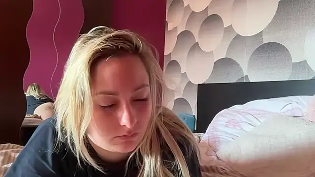 Snapshot of EngelHelene chatting on 07-19-26, 11:40 EngelHelene online show from 07-19-26, 11:40