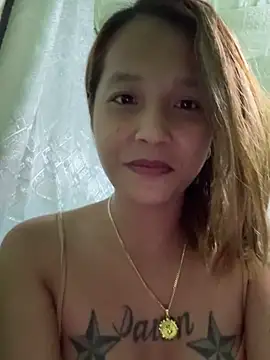 Snapshot of _bitesizedbabe chatting on 10-27-25, 06:42  bitesizedbabe online show from 10-27-25, 06:42