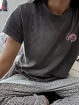 carlina28 online show from 11-04-25, 09:57