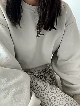 carlina28 online show from 11-14-25, 11:47