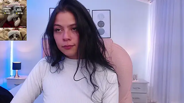 KikiVelvet online show from 12-01-25, 08:10