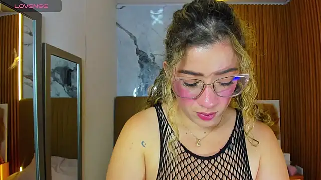 OSNAKELLER online show from 04-15-26, 03:01