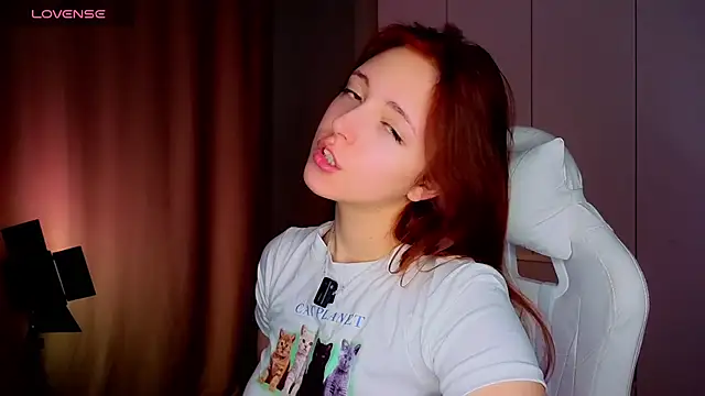 Snapshot of musefox chatting on 02-06-26, 02:40 musefox online show from 02-06-26, 02:40