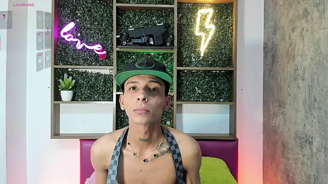 Max Steell online show from 11-11-25, 03:01