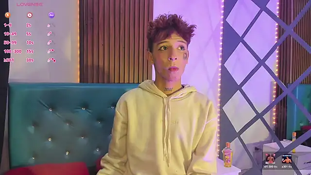 Max Steell online show from 01-14-26, 03:54