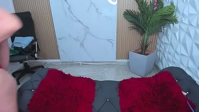 Samantharoseee  online show from 11-27-25, 02:45