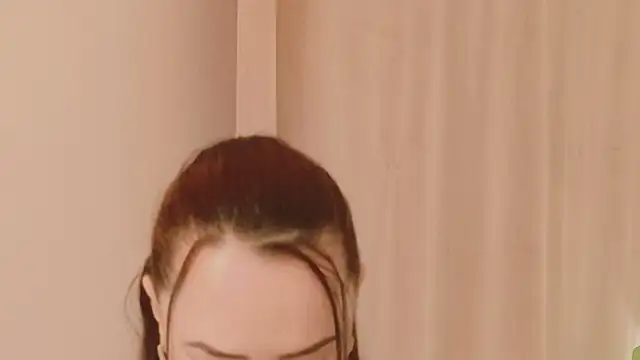 SiennaRosse online show from 04-09-26, 08:37