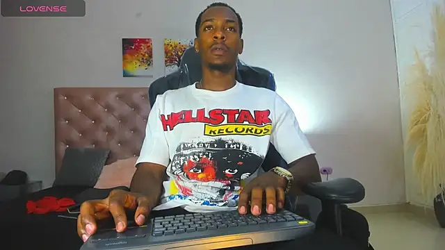 Snapshot of for_itan chatting on 02-19-26, 01:30 for itan online show from 02-19-26, 01:30