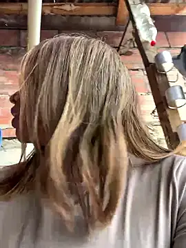 AriVelvet online show from 01-14-26, 08:01