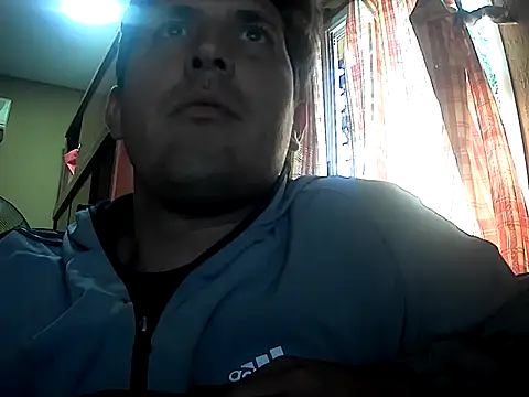 Snapshot of calitox1995 chatting on 10-28-25, 08:30 calitox1995 online show from 10-28-25, 08:30