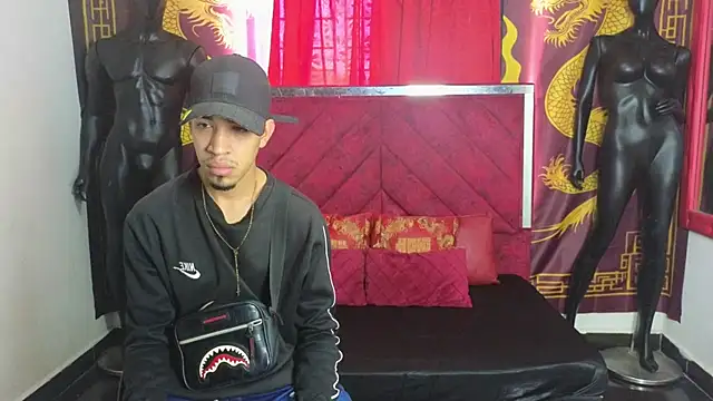 Snapshot of Latin_Duo13 chatting on 11-26-25, 07:36 Latin Duo13 online show from 11-26-25, 07:36