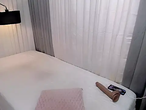 Xhugejerkingtrans online show from 04-01-26, 03:41