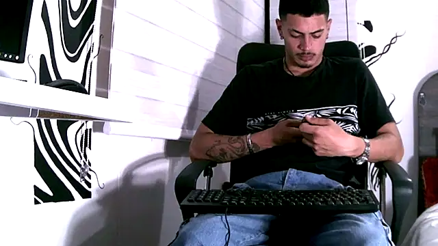 kai storm420 online show from 10-30-25, 06:23