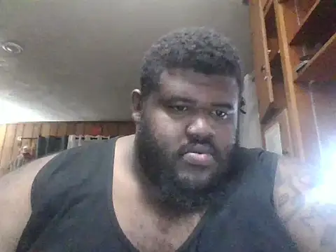 Snapshot of swolehammer chatting on 10-28-25, 12:44 swolehammer online show from 10-28-25, 12:44