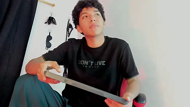 Maximiliano Khalil online show from 12-05-25, 07:23