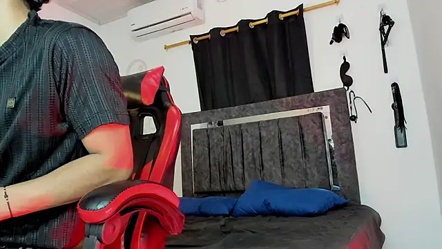 Maximiliano Khalil online show from 11-29-25, 07:58