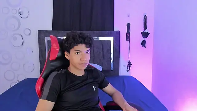 Maximiliano Khalil online show from 11-14-25, 08:01