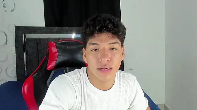 Maximiliano Khalil online show from 02-28-26, 07:24