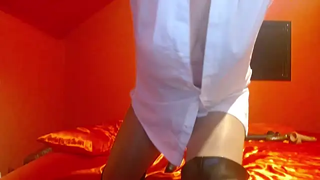 BettyDavisEyesUK online show from 02-07-26, 07:00