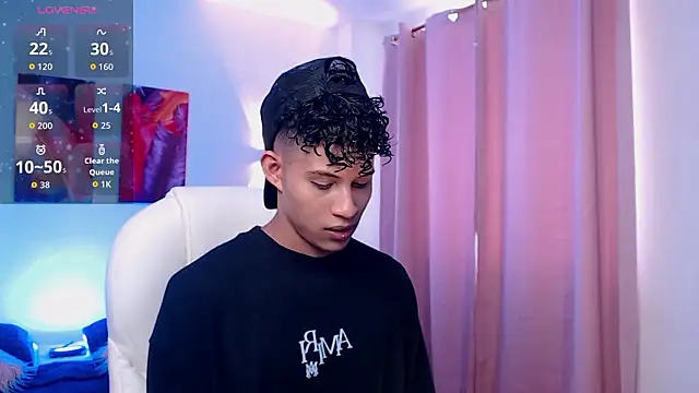 KamiSuarez online show from 03-04-26, 06:37